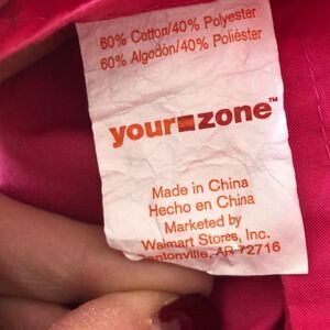 Flat sheet never used it is from Walmart your zone hot pink